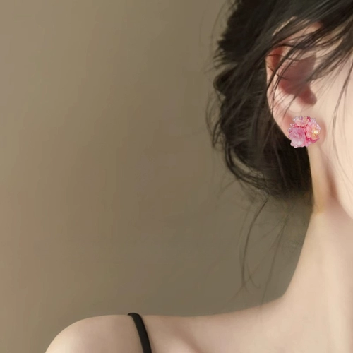 Розовые изысканные серьги, в цветочек, защита для ушей