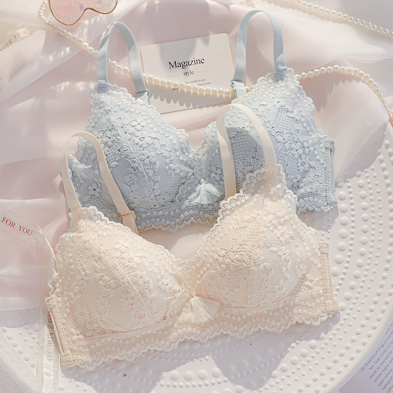 大胸显小薄款无钢圈收副乳纯欲胸罩 两只蜜桃文胸