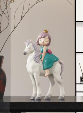 周双2024迷你幸运女孩《奇幻之旅》家居摆件轻奢雕塑装饰生日礼物