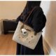 New autumn and winter large-capacity retro shoulder bag, fashionable and versatile tote bag, female college student commuting armpit bag for class