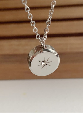 基地金色锁骨链小圆牌不锈钢