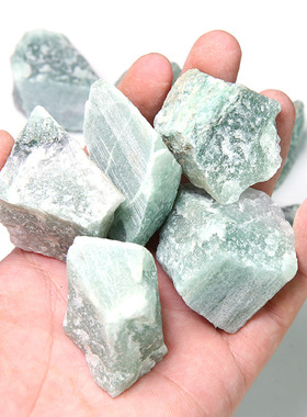 新大颗粒天然绿东陵玉原石鱼缸