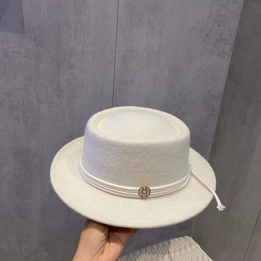 白色羊毛呢平沿帽子女英伦秋冬复古盆帽法式优雅爵士平顶小沿礼帽 - 图3