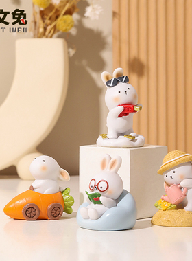 树脂材质卡通桌面摆件