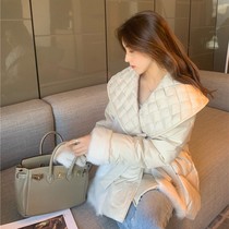 (Pamper Welfare) Cotton Clothing Woman Little Guy 2023 New Thicken Design Sense High End 100 Hitch Coat Exploits