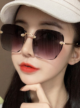 2022新品无框切边方形太阳镜女 韩版网红圆脸素颜墨镜渐变片潮