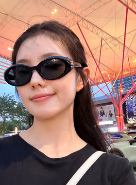 刘浩存同款复古港风黑框猫眼墨镜女潮高级感防紫外线显瘦太阳眼镜