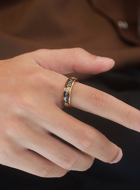 赤月钨金男士轻奢戒指