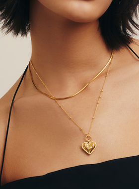 Missoma方形蛇骨链爱心吊坠项链