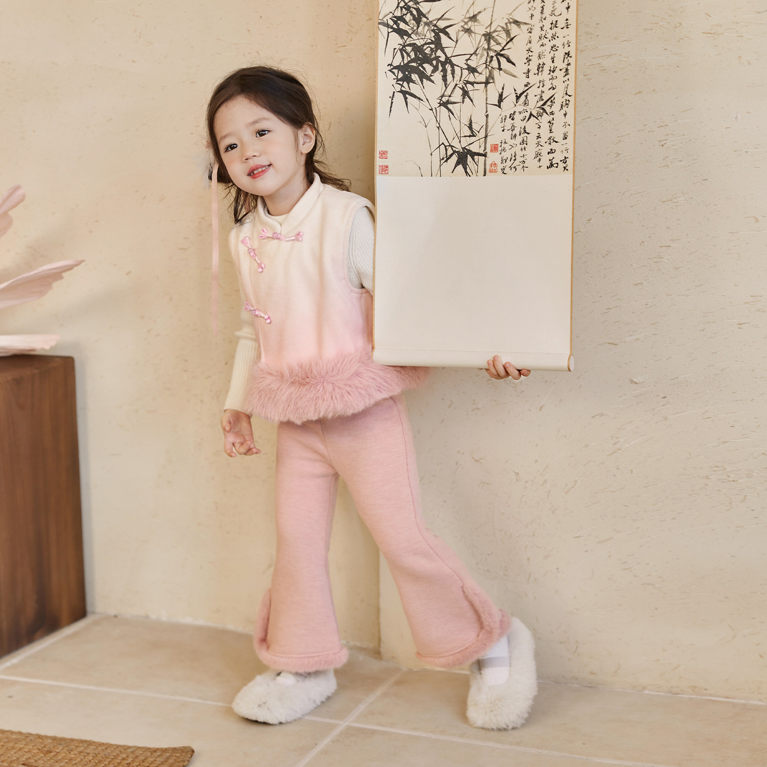 【東方】小O宝Okids童装女宝宝新中式马甲女毛呢2025新年拜年服,淘宝优惠券,粉丝福利购,淘宝优惠卷