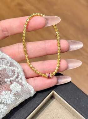 法式复古极简S925纯银轻奢爆闪红钻路路通弹力弯刀手链高级感时尚