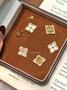 黄铜轻奢意大利工艺复古宫廷风歌剧院四叶草手链贝壳虎眼玛瑙手饰