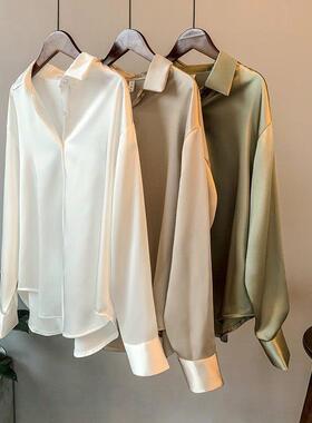奢华样板房衣帽间衣服女士衬衫陈列摆件轻奢家具衣柜展厅软装饰品