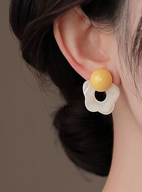 黄色晕染花朵半球耳环女高级感轻奢耳饰小众设计2026新款爆款耳夹