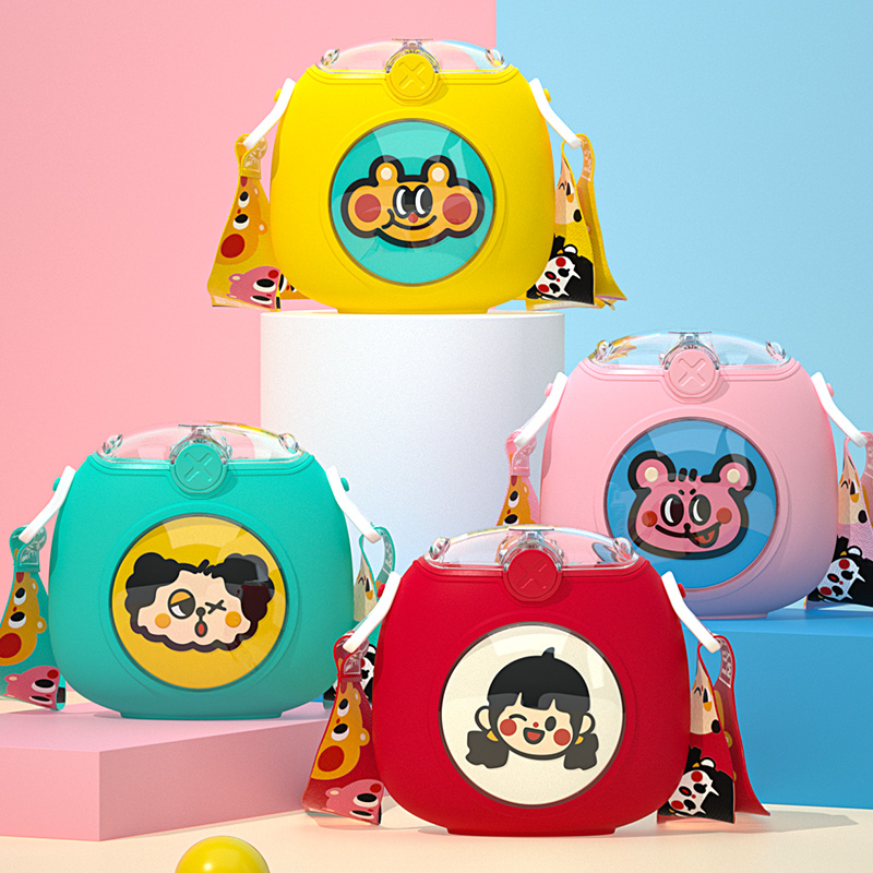 明星同款coco mango吸管水杯女网红可爱小学生儿童背带夏季杯子