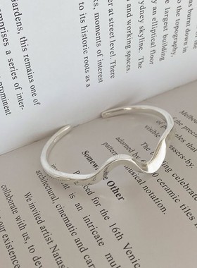 极简莫比乌斯手环ins冷淡风轻奢小众心跳波纹手镯气质时尚手链潮