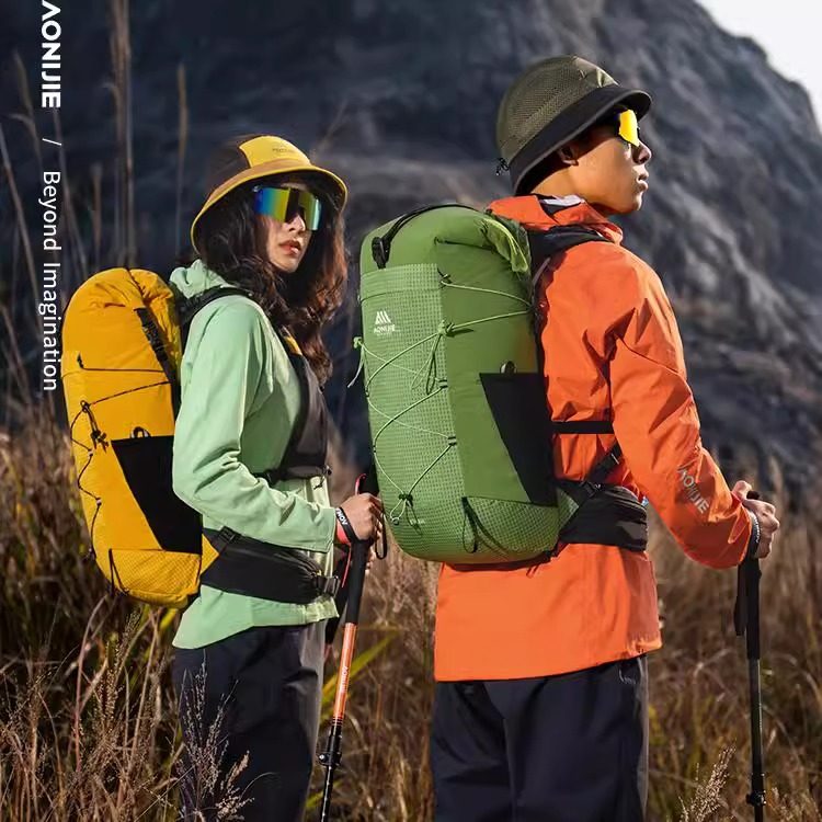 Onijie mountaineering bag outdoor professional sports backpack