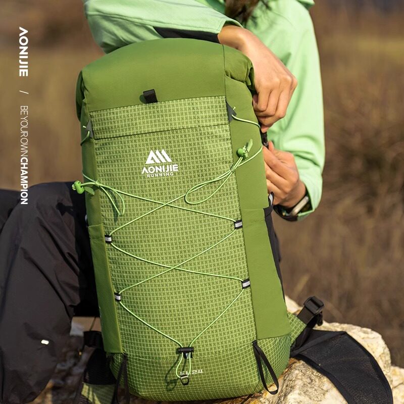 Onijie mountaineering bag outdoor professional sports backpack