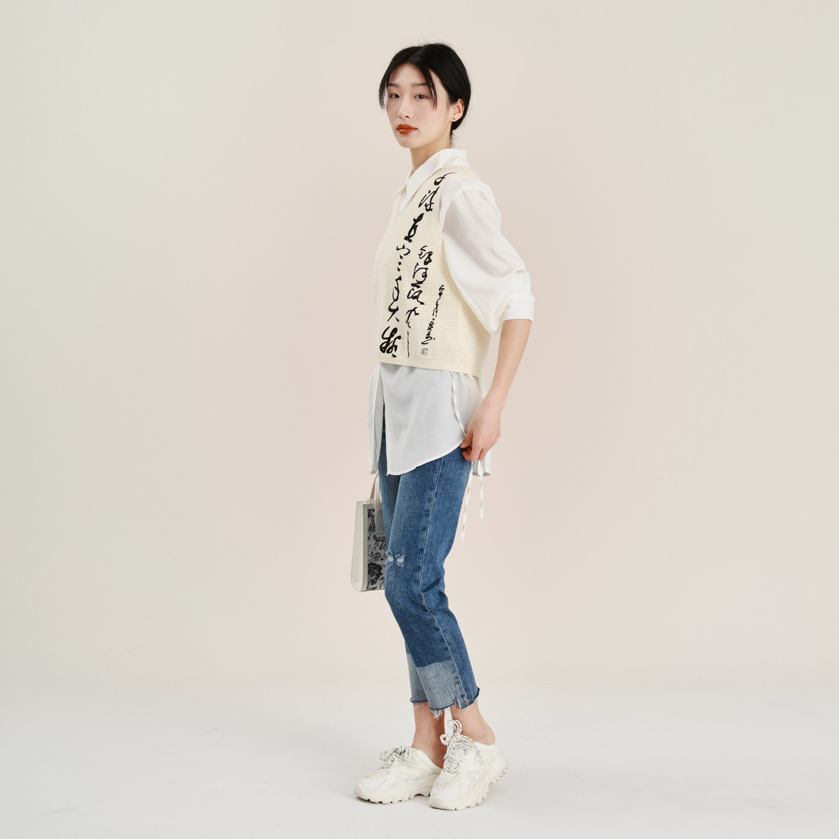 西町村屋牛仔裤女秋季新款文艺休闲感破洞拼色小脚裤子HC8307359,淘宝优惠券,粉丝福利购,淘宝优惠卷