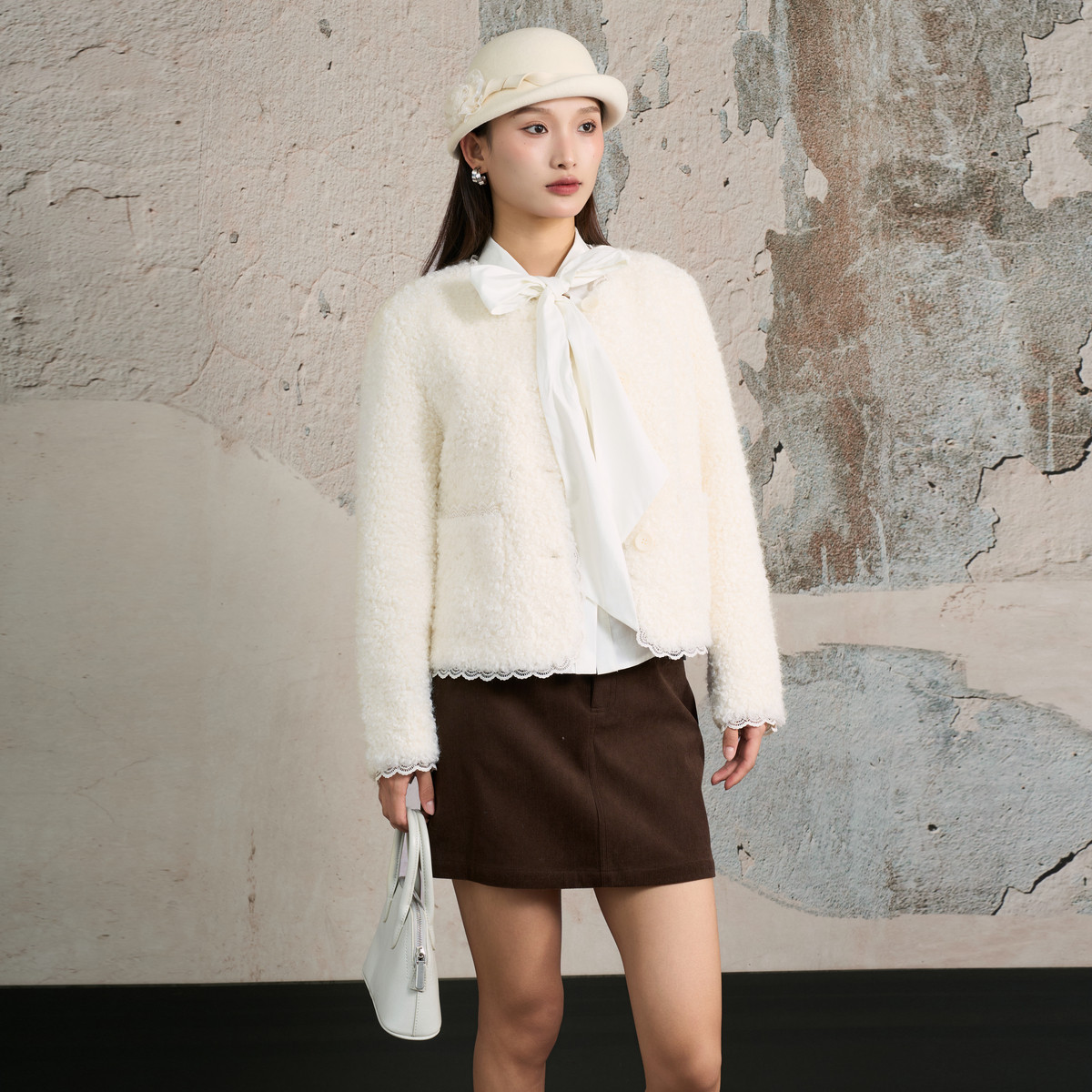 西町村屋韩系风外套女装2025冬季新款温柔感拼蕾丝外套XHAD10594,淘宝优惠券,粉丝福利购,淘宝优惠卷