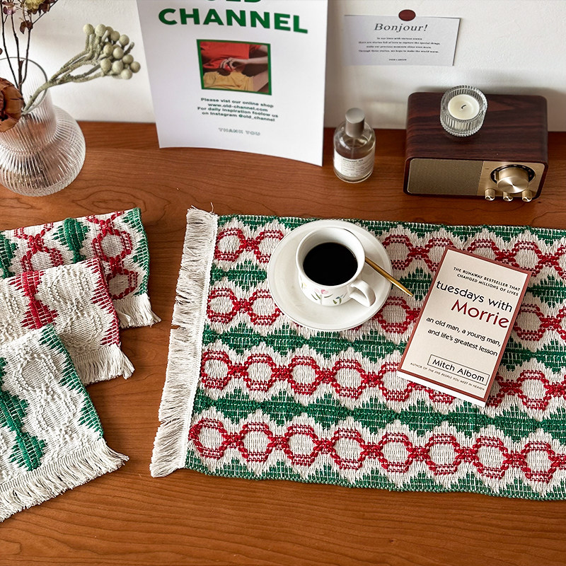 可爱日子 撞色流苏装饰餐垫 复古高级家用百搭棉线编织防滑隔热垫,淘宝优惠券,粉丝福利购,淘宝优惠卷