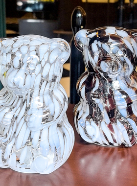 高档轻奢卧室电视柜暴力小熊可爱摆件花点小夜灯客厅乔迁酒柜网红