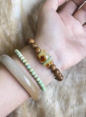 新款焦糖布丁小熊串珠手链ins风小众时尚美拉德单圈弹力手环