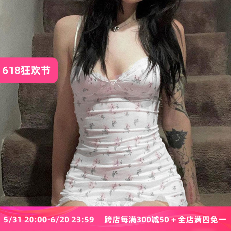 KINGGIRL纯欲性感辣妹碎花蕾丝边吊带裙显身材V领家居包臀裙短裙-图0