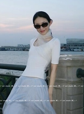 白色流苏围巾透明欧根纱巾海边