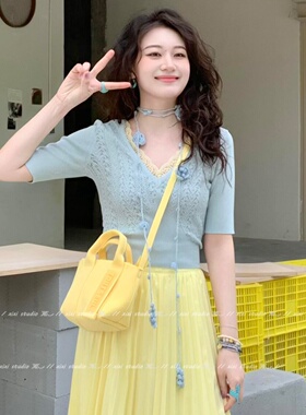 温柔淡蓝色编织玫瑰花系脖丝巾女