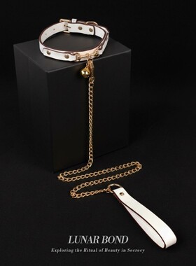 高级铃铛项圈情调小狗牵引绳choker狗链男女生m黑色皮革