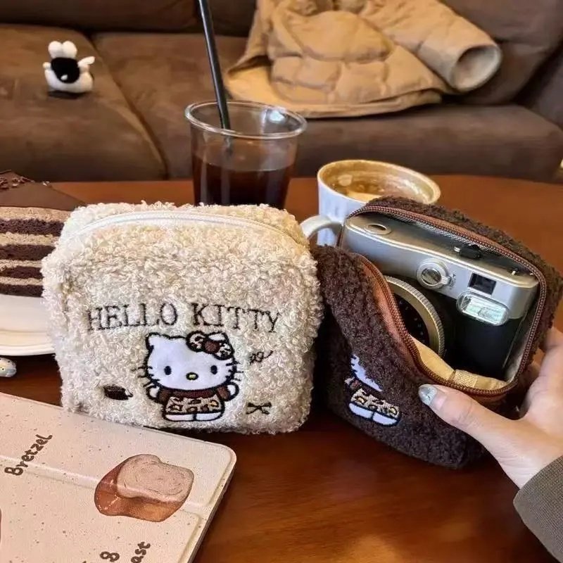 新款毛绒可爱猫咪刺绣化妆包女大容量便携补妆包收纳包外出便携,淘宝优惠券,粉丝福利购,淘宝优惠卷