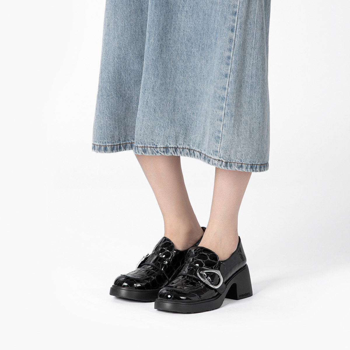 WONDERS西班牙原产进口粗跟高跟饰扣时尚通勤舒适女单鞋,淘宝优惠券,粉丝福利购,淘宝优惠卷