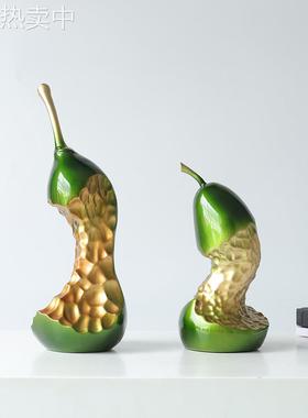现代简约创意树脂缺口梨子摆件样板房售楼处桌面玄关茶几软装饰品
