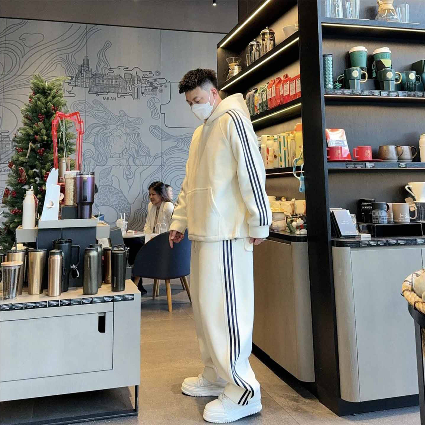 2025冬季新款摇粒绒休闲运动套装男宽松百搭连帽卫衣阔腿裤两件套,淘宝优惠券,粉丝福利购,淘宝优惠卷