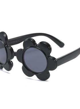 2025时尚太阳花硅胶儿童太阳镜 新款卡通框架黑色大脸墨镜