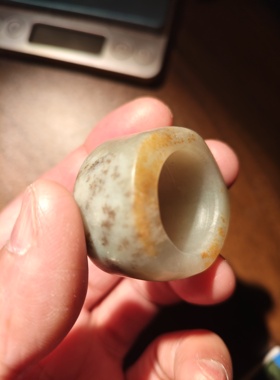 和田玉籽料扳指内径20高22重30克