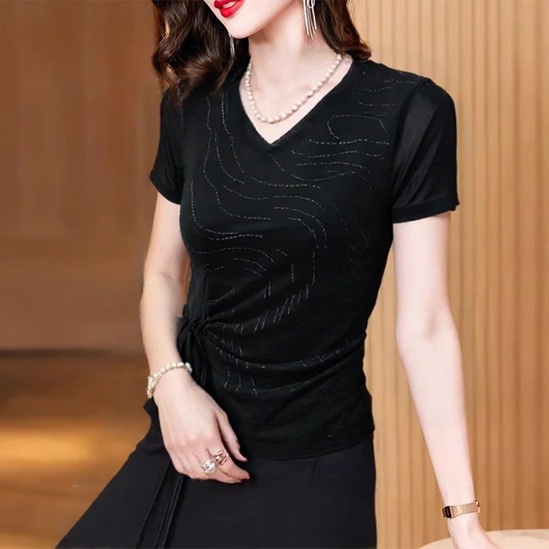 2025女士短袖V领T恤衫夏季中年妈妈烫钻洋气宽松大码显瘦减龄小衫,淘宝优惠券,粉丝福利购,淘宝优惠卷