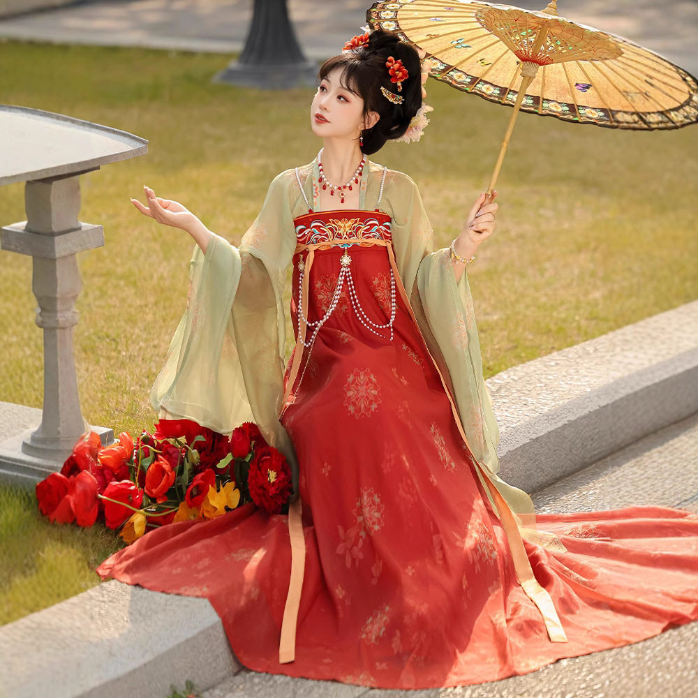 Original Hanfu female flower has a date made by Tang Dynasty