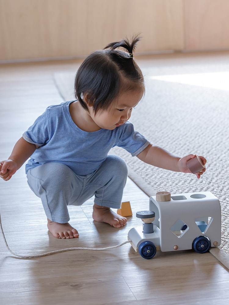 plantoys蒙氏早教益智形状配对巴士学步推拉车儿童积木玩具5121,淘宝优惠券,粉丝福利购,淘宝优惠卷