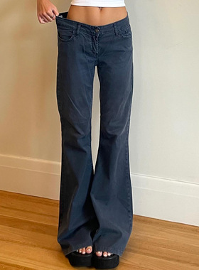 Blue loose micro flared jeans 美式宽松蓝色低腰微喇牛仔裤女