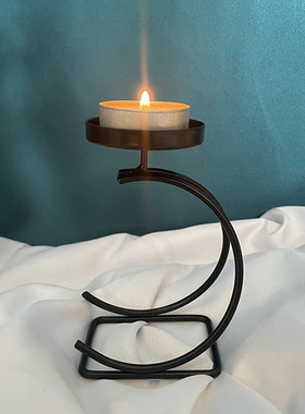 直销简约月亮铁艺烛台餐厅卧室摆件影视婚礼道具浪漫时光装饰定制