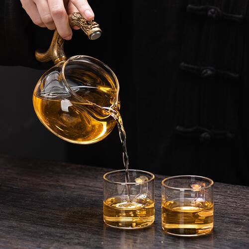 耐热高硼硅玻璃公道杯功夫茶具分茶器加厚防烫树脂龙把磁吸茶海 - 图2