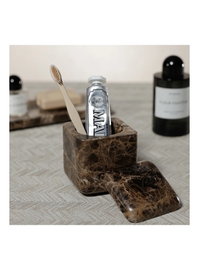 The Favorites MARBLE LIDDED VANITY JAR 带大理石盖的梳妆罐  r