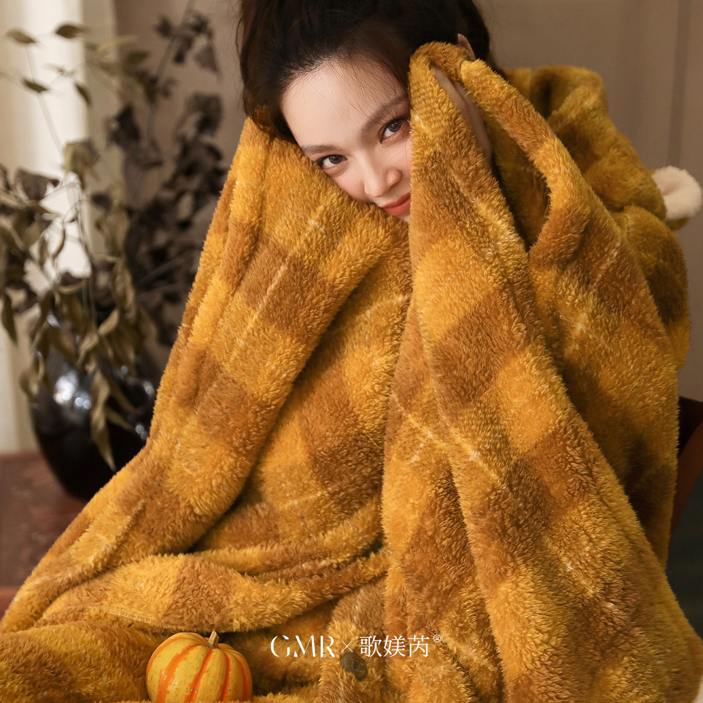 冬季睡衣女珊瑚绒连帽斗篷午休披风秋冬款睡袍加厚保暖毛绒家居服,淘宝优惠券,粉丝福利购,淘宝优惠卷