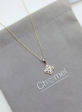 Chomel新加坡花卉吊坠项链