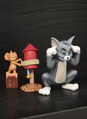 治愈猫和老鼠汤姆火箭恶