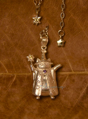 可爱巫师柯南魔法设计吊坠猫咪小众项链高级秋冬个性锁骨链项链