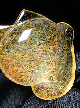 天然金发晶钛晶雕刻貔貅手把件