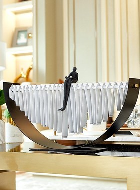 速发轻奢创物人意造型摆件金属电视入柜酒户玄关展示柜艺术装饰品